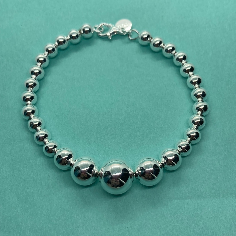 🌟 Sterling Silver Beads Bracelet - Picture 2 of 3